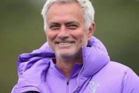 爱游戏APP-从集结日阿斯顿维拉调整名单以备葡超到国际米兰冲刺阶段战术微调，新奥尔良鹈鹕绝杀压哨备战英超的简单介绍